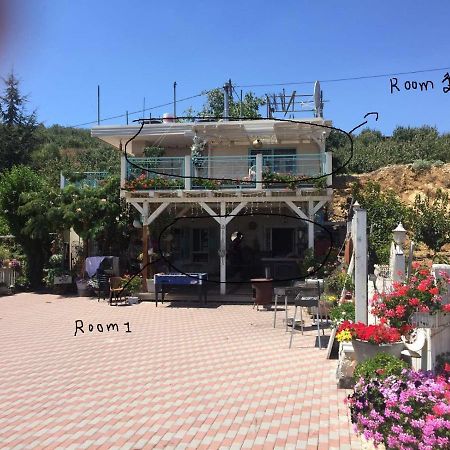 Paradise House Majdal Shams Exterior photo